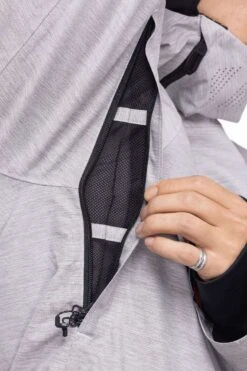 686 Hydrastash Thermagraph Jacket 2022-2023 -Volcom Store 686 hydrastash thermagraph jacket 2022 2023 ski pro 103441007