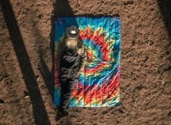 686 X Grateful Dead Waterproof Hodded Puffer Blanket 2022-2023 -Volcom Store 686 x grateful dead waterproof hodded puffer blanket 2022 2023 ski pro 588544122